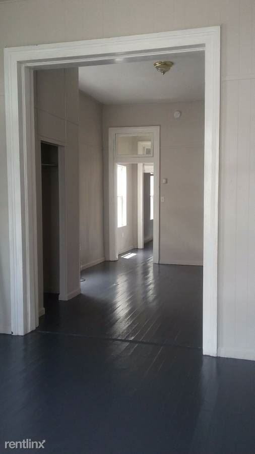 2924 St Peter St - Photo 2 of 9