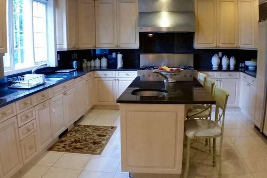 35 Arbor Ct #1 - Photo 2 of 7