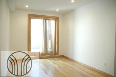 94 Greenpoint Avenue #101