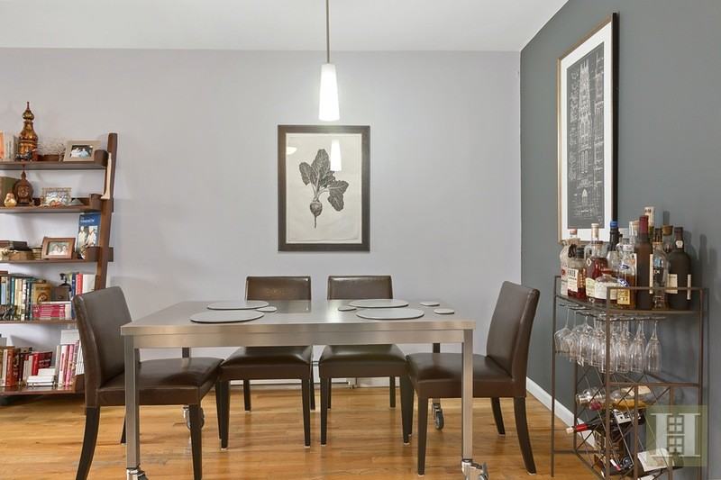 587 17th St #2L - Photo 3 of 6