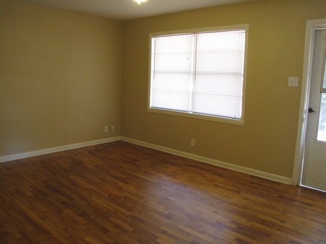 1405 Morris St - Photo 2 of 7