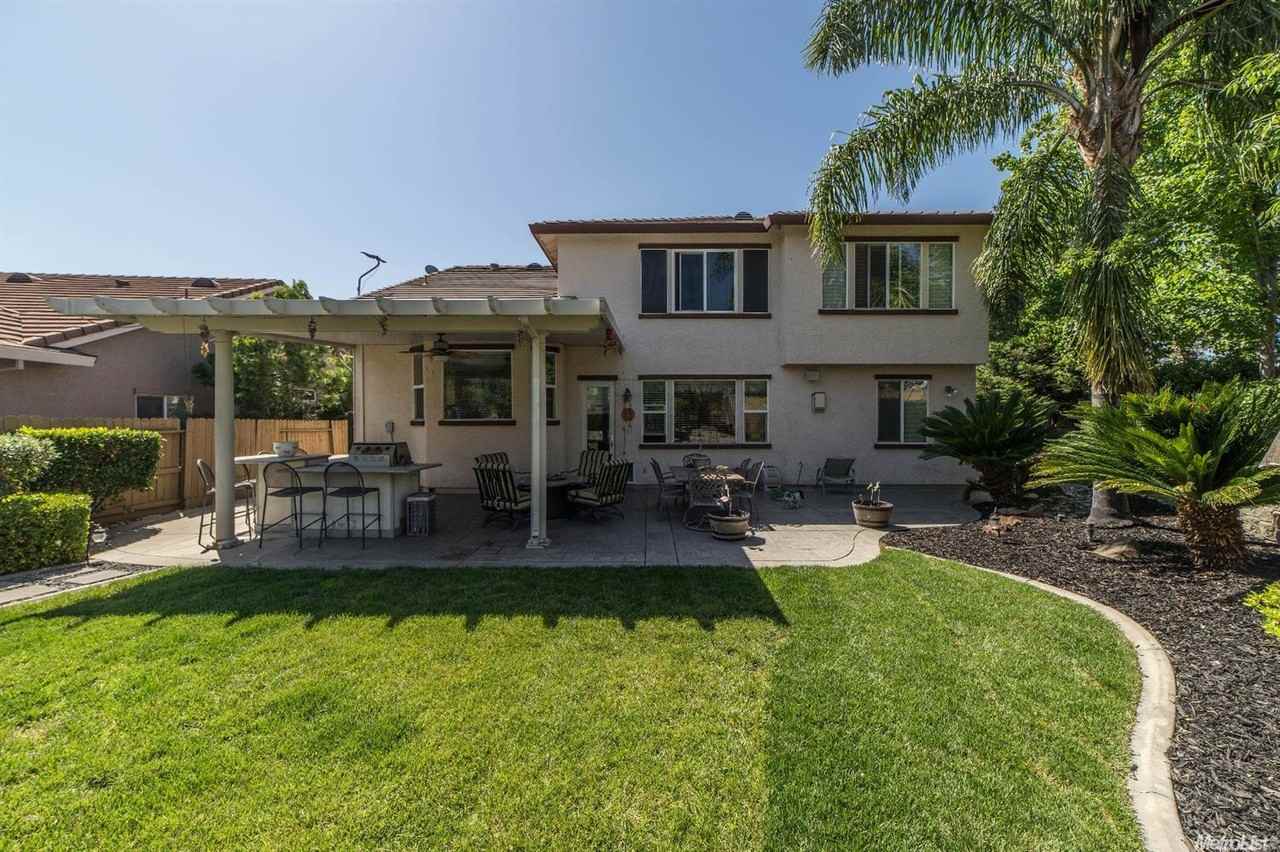 3142 Halverson Way - Photo 2 of 8