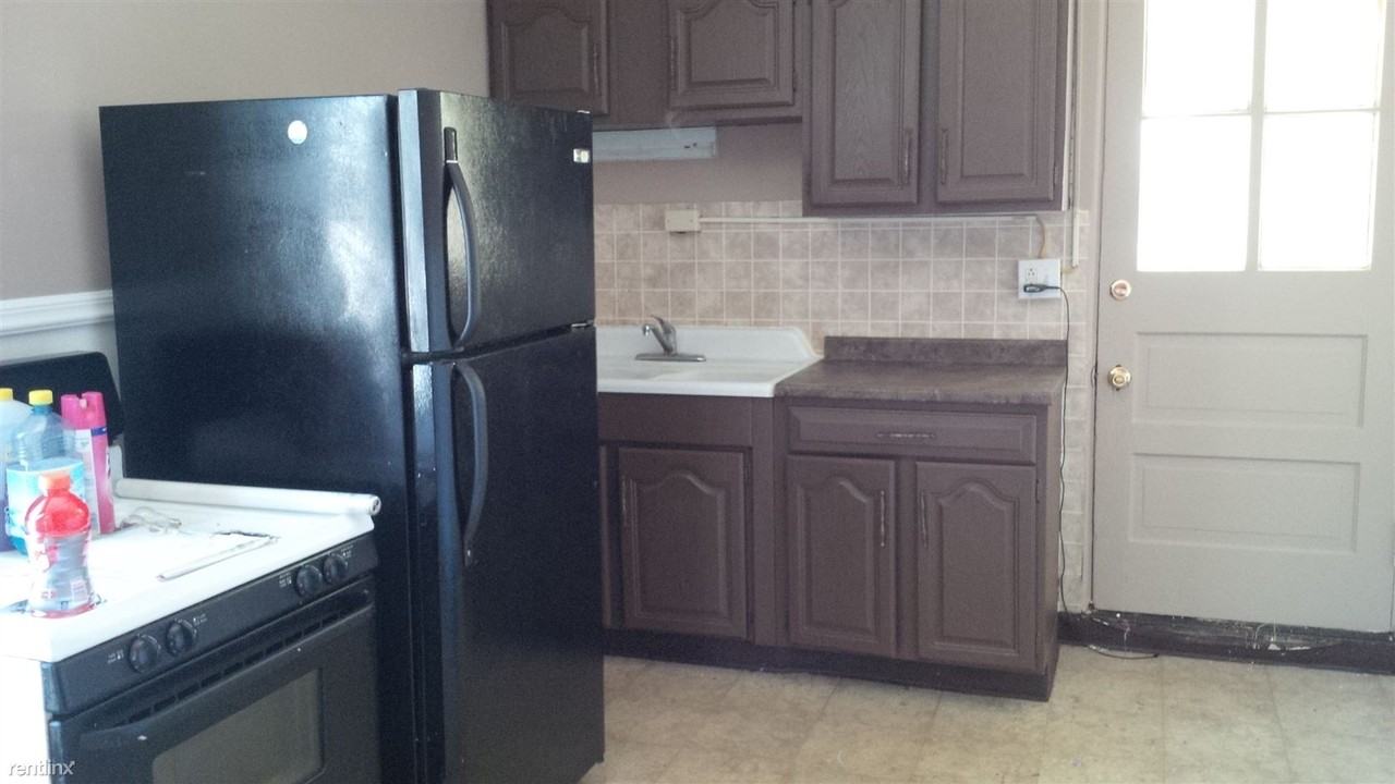 72 Sullivan St - Photo 2 of 13