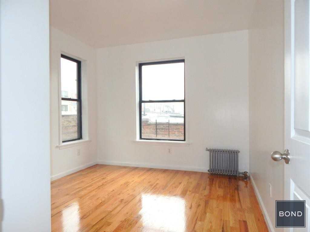 Broadway & W 162nd St ##54