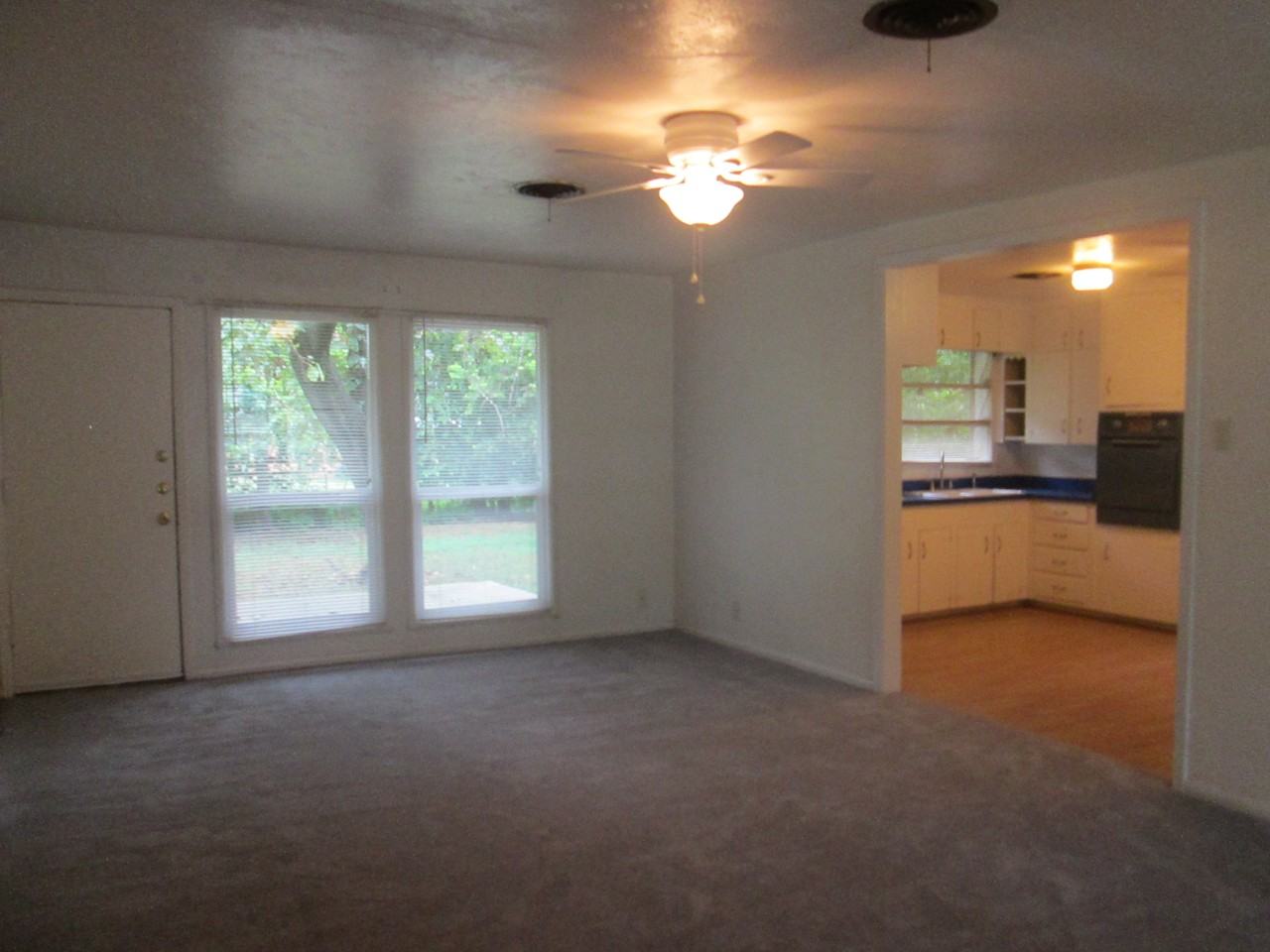 5532 Trail Lake Dr - Photo 3 of 11