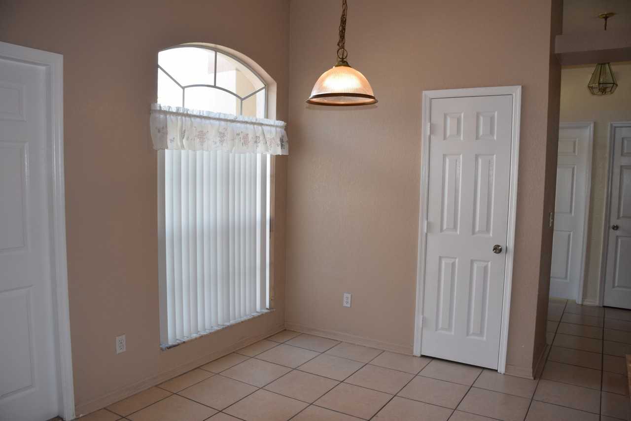 139 Westwind Dr - Photo 2 of 19