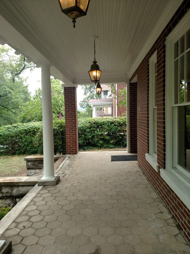 821 Vine Street - Photo 2 of 24