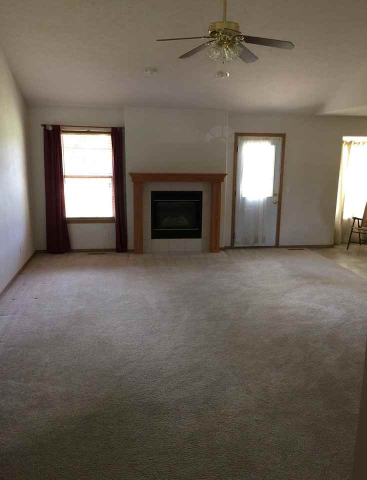 603 Ashwood Ct - Photo 2 of 17
