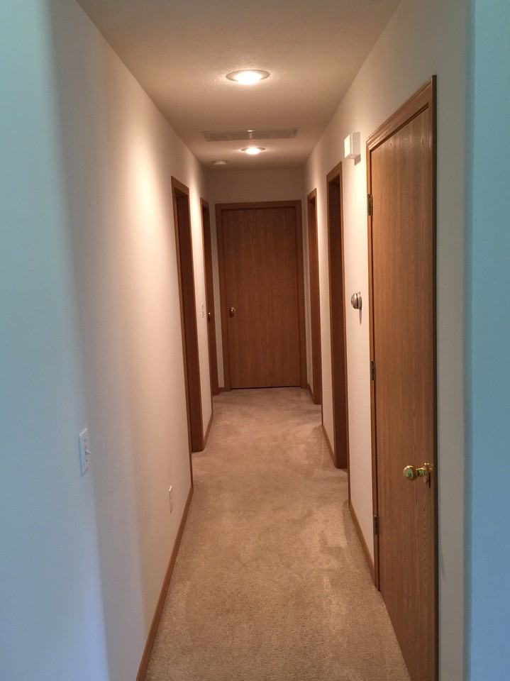 603 Ashwood Ct - Photo 3 of 17
