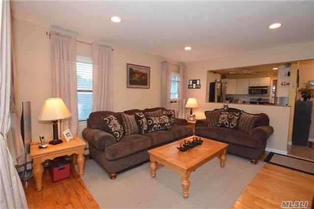 12 Marion St - Photo 2 of 8