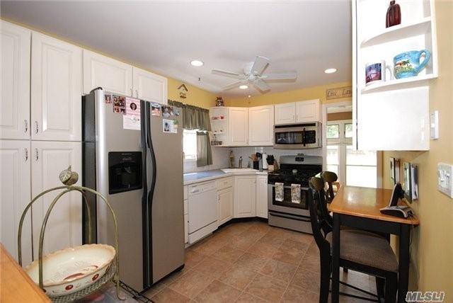 12 Marion St - Photo 3 of 8