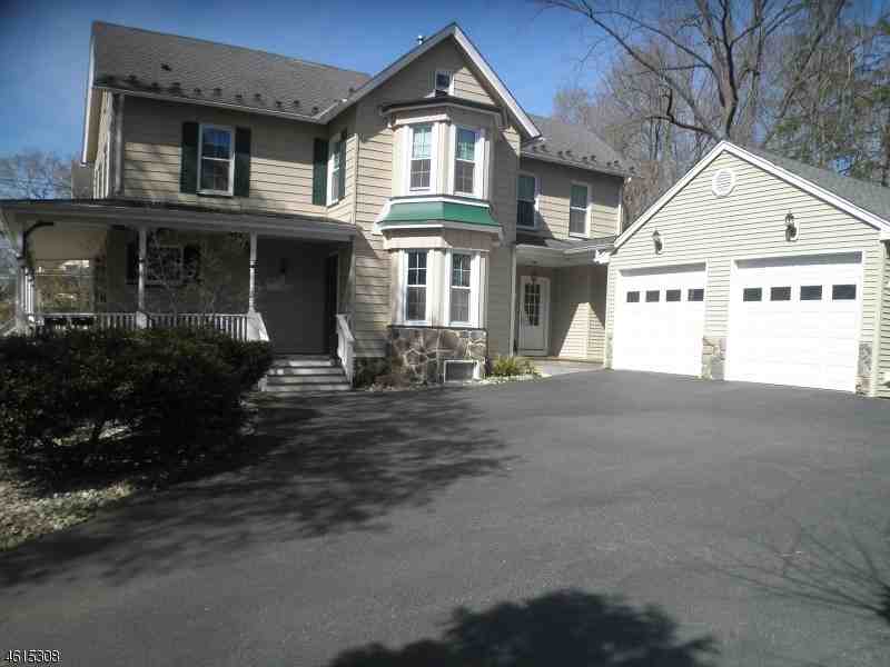 50 W Main St #2 - Photo 2 of 8