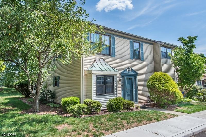 9 Exeter Ct - Photo 2 of 16