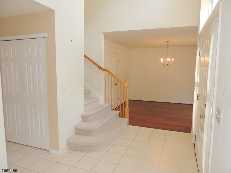 23 Connelly Ave - Photo 3 of 21