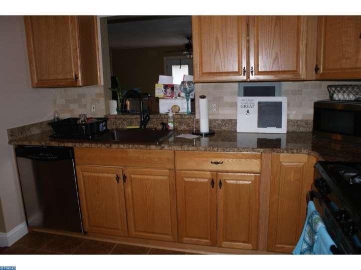 19 Crawford Ct - Photo 3 of 12