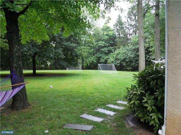 1515 Pennsylvania Ave - Photo 3 of 18