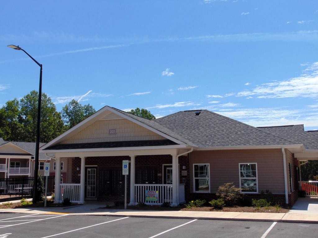 Friar Woods Apartments 203 203 Friar Woods Court, Kernersville, NC