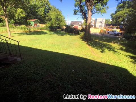 611 S 10th St - Photo 3 of 14