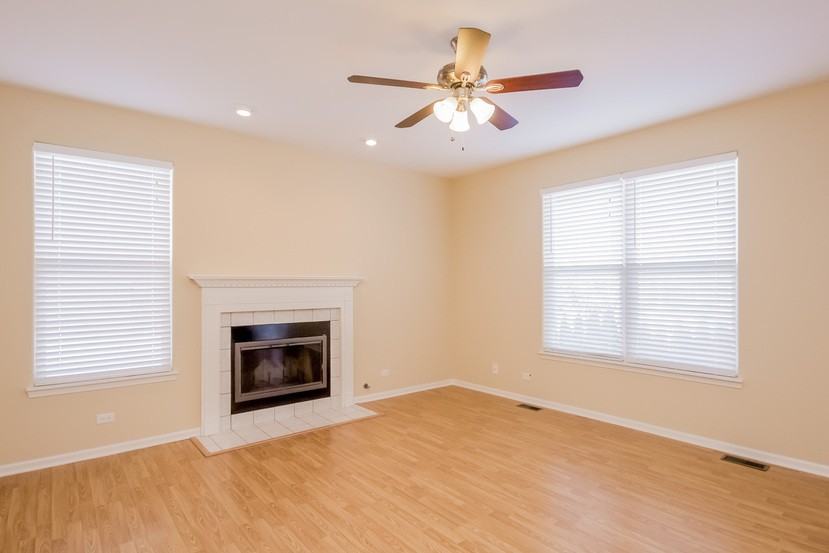 32683 Innetowne Ct - Photo 3 of 16