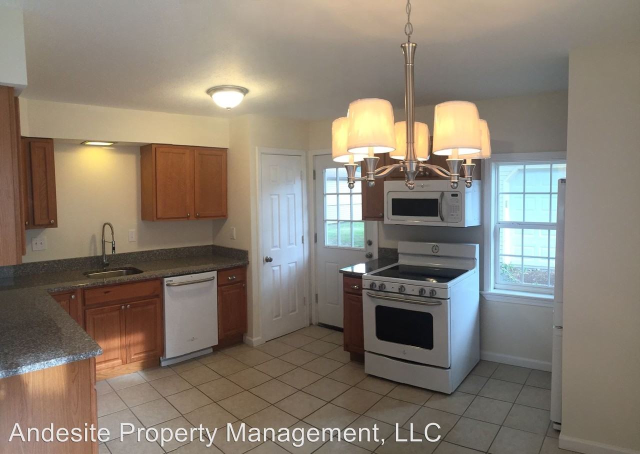 8280 Rushton Dr - Photo 3 of 8