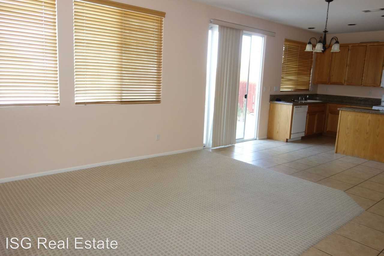 1512 Masterson Ln - Photo 2 of 23