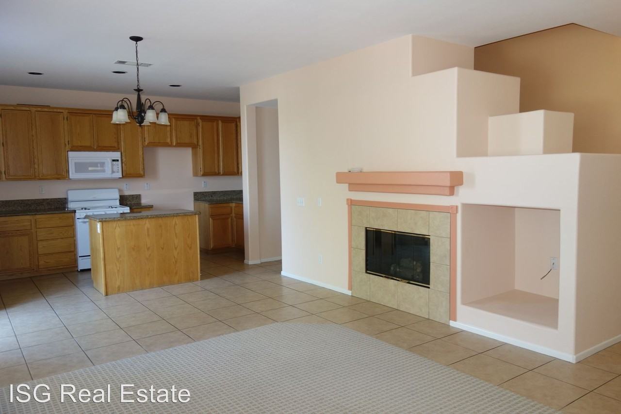 1512 Masterson Ln - Photo 3 of 23