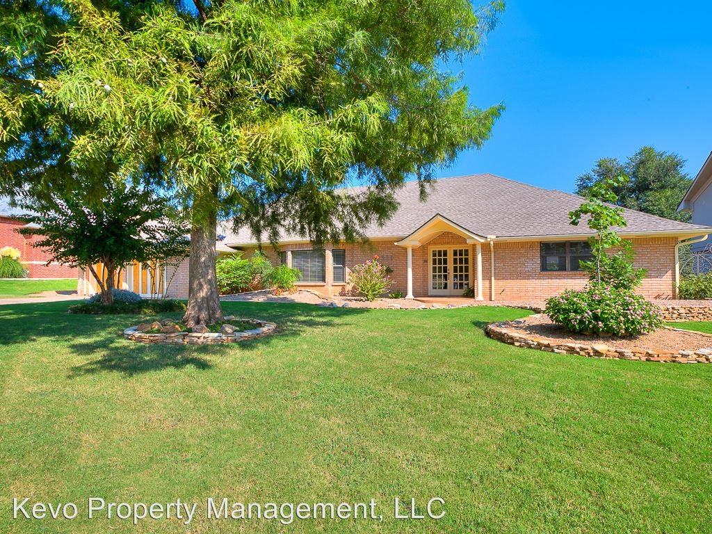 2319 NW 59th St - Photo 2 of 15