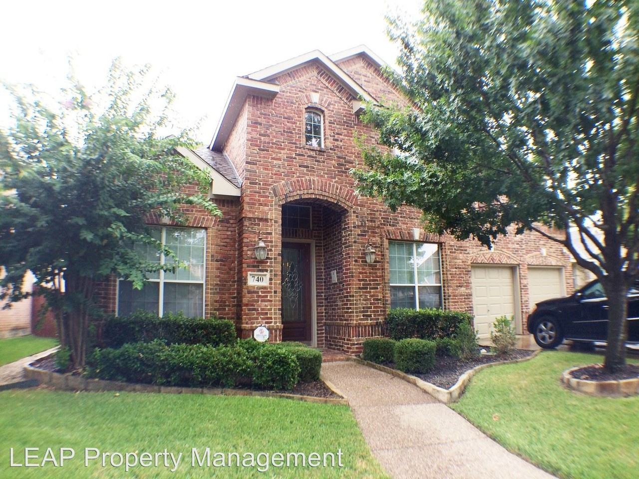 740 Peco St - Photo 2 of 36