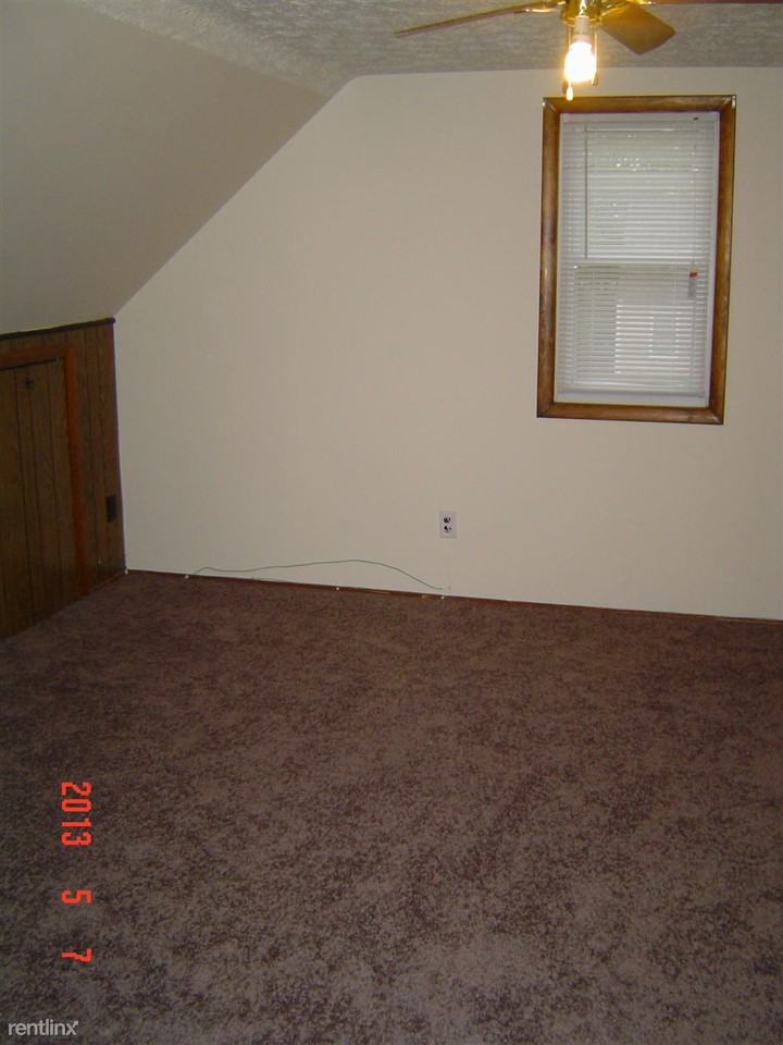 29267 Edgewood Dr - Photo 3 of 7