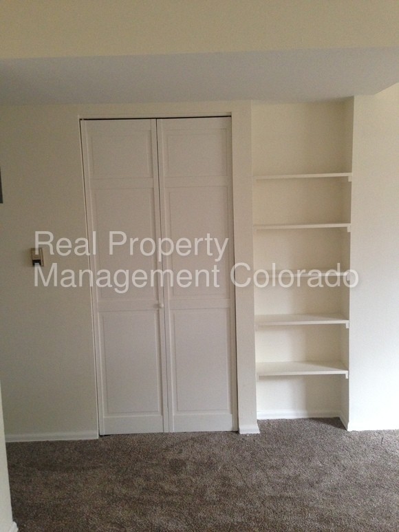 6800 E Tennessee Ave - Photo 3 of 11