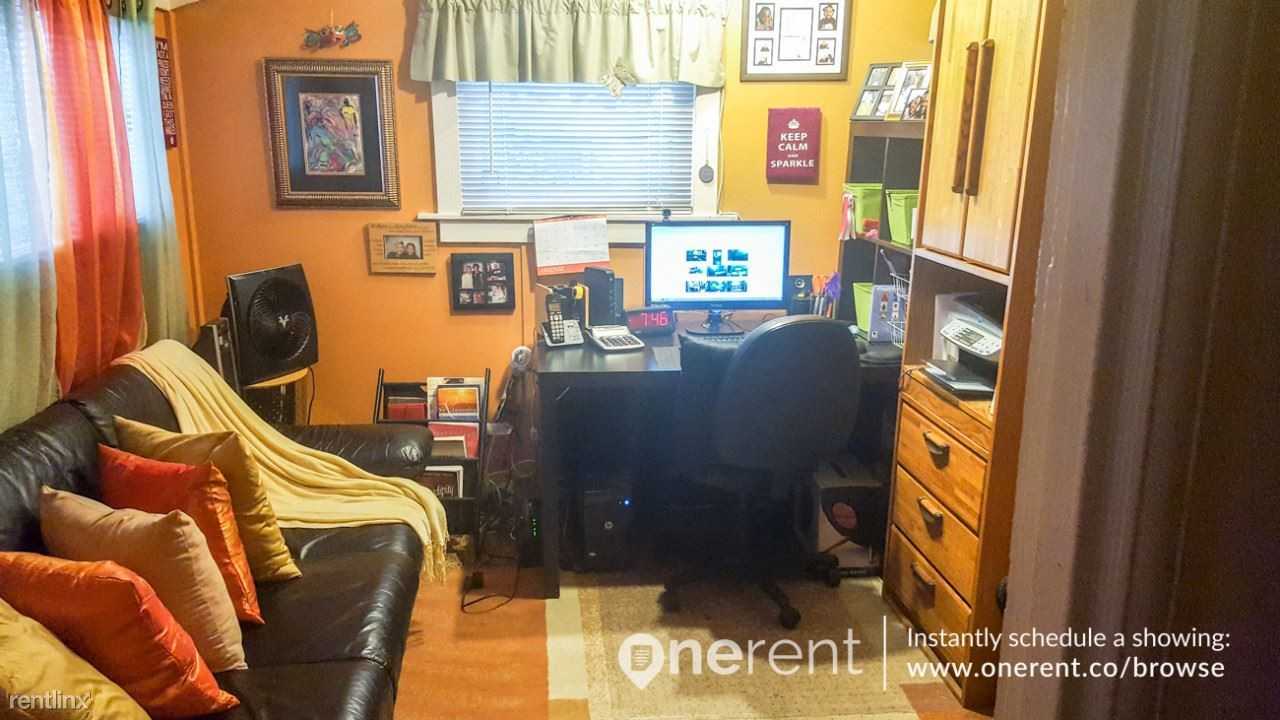 9895 Olive St - Photo 2 of 9