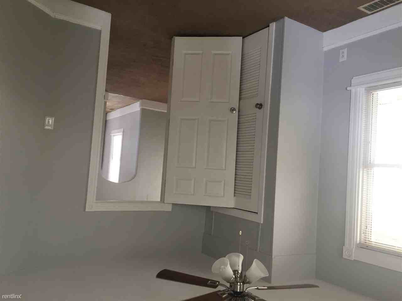 515 Buttonwood St #1 - Photo 3 of 9