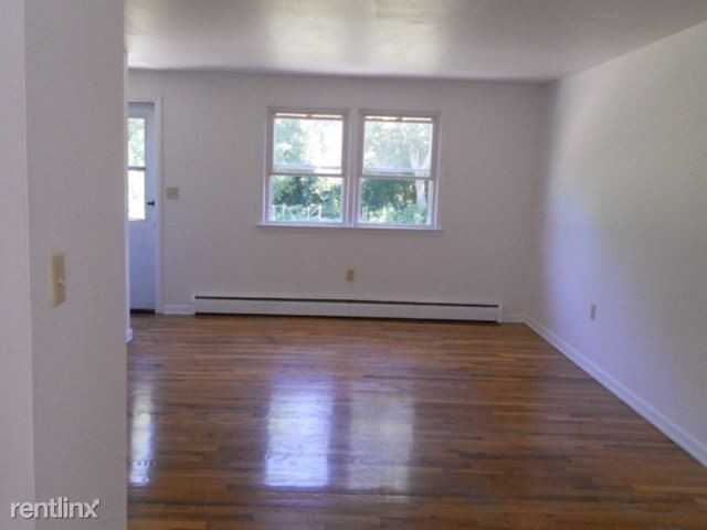 155 E Main St - Photo 3 of 7