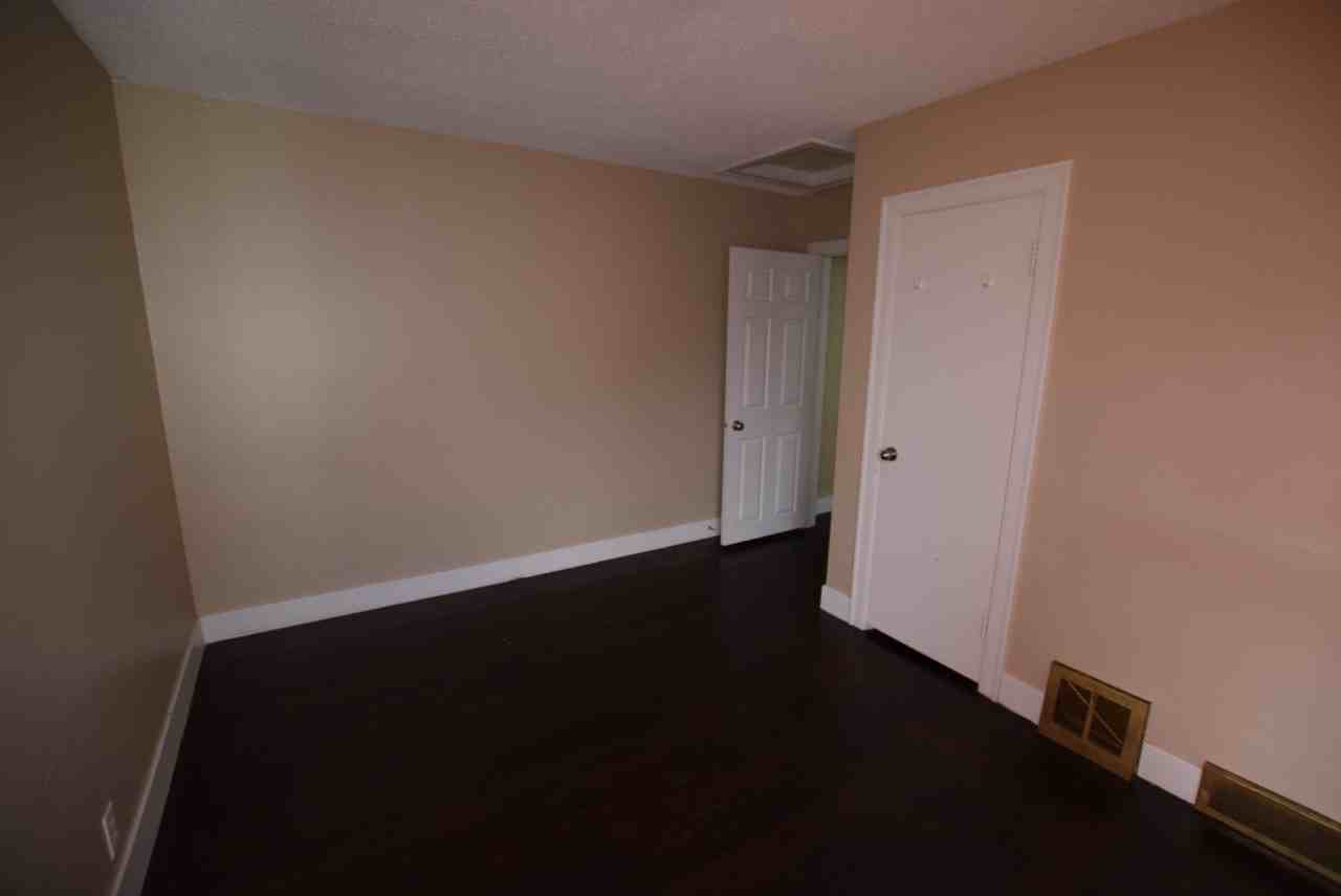 608 2 Street East - Photo 2 of 9