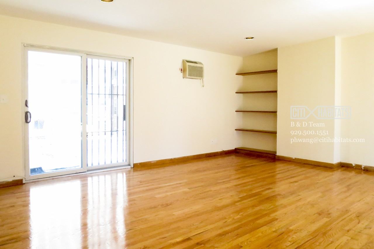 Riverside Dr & W 75th St #3BR