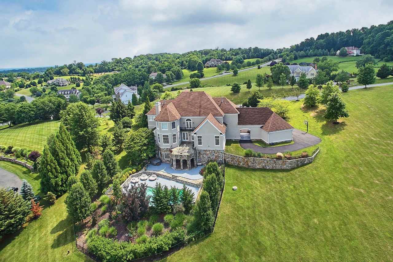 17170 Bold Venture Dr - Photo 2 of 18