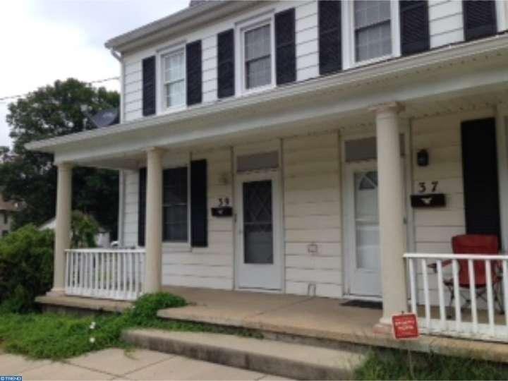 39 Green St - Photo 2 of 8