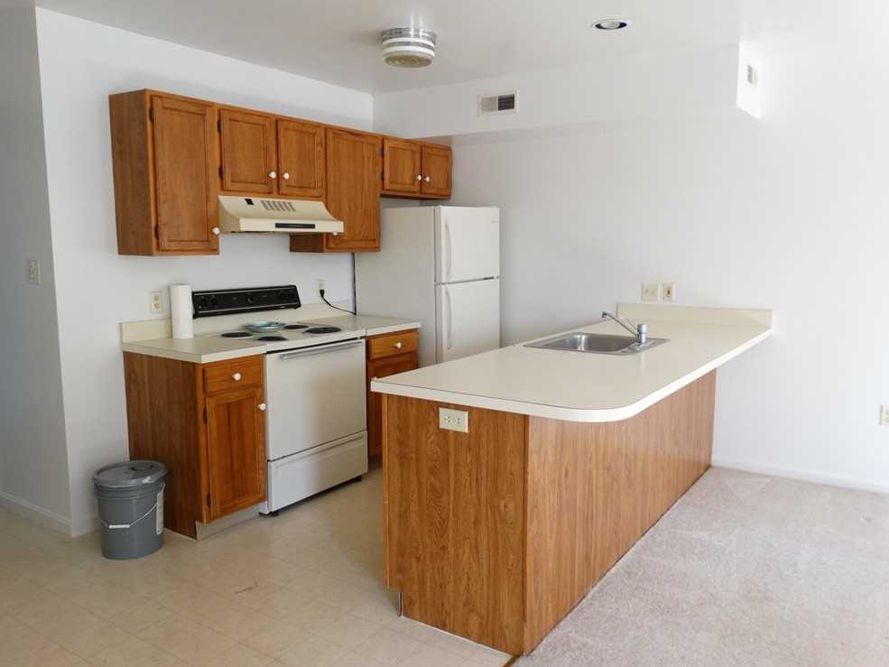 55 Westpointe Dr - Photo 2 of 8