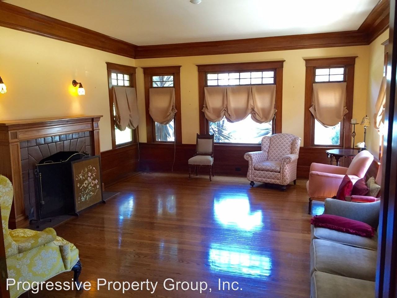 235 Moncada Way - Photo 3 of 22