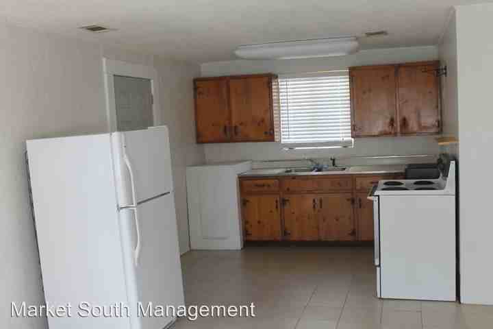 1 E 62nd St - Photo 3 of 4