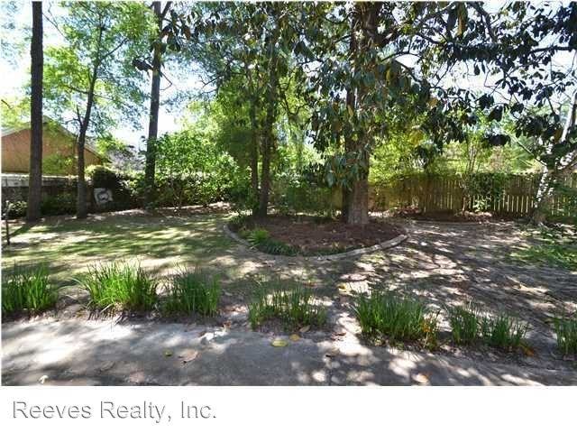 7181 Oakbriar Dr N - Photo 3 of 18