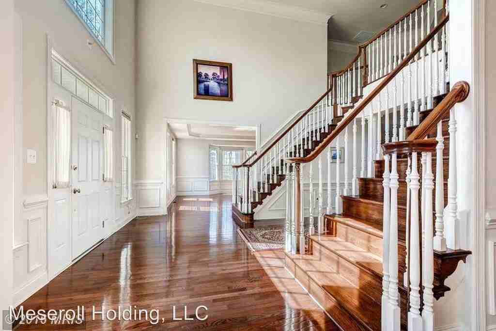 1111 Saddle Creek Ct - Photo 2 of 27