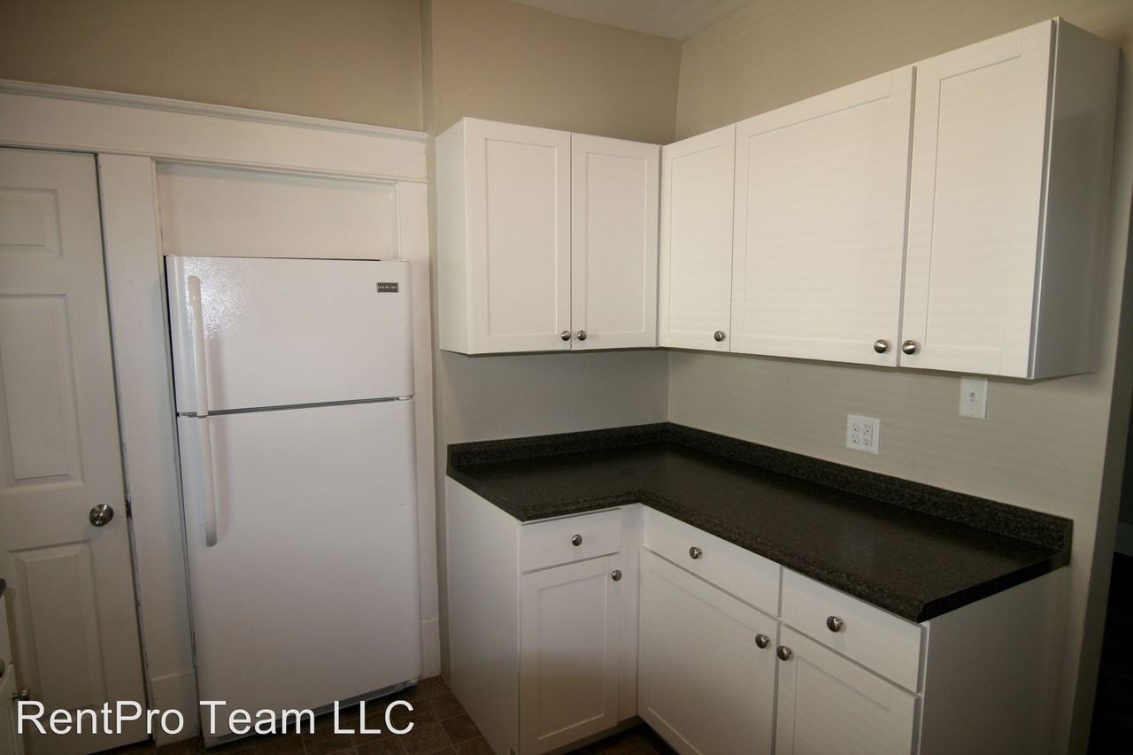 303 15th Ave - Photo 3 of 10