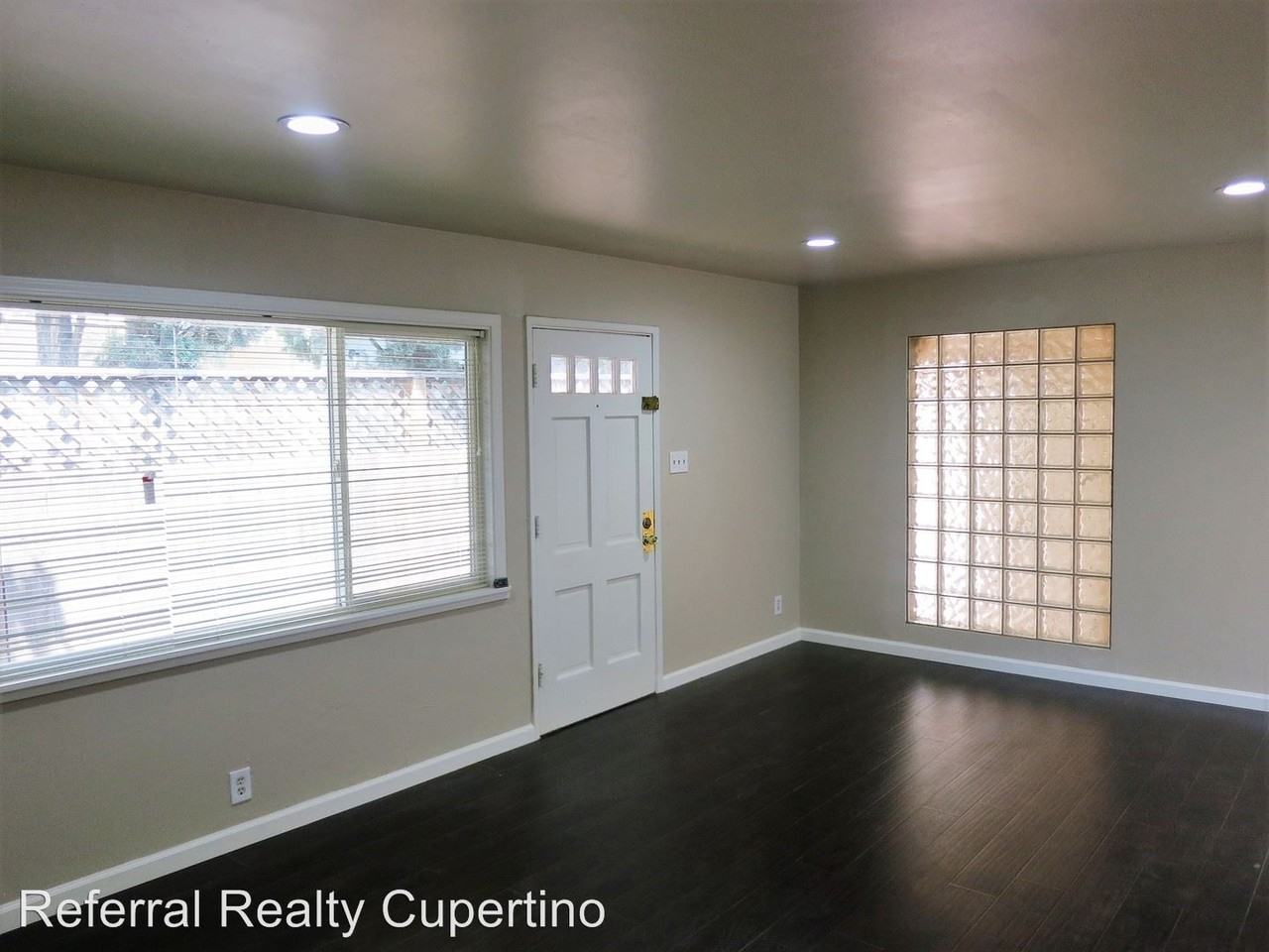 375 S 22nd St - Photo 3 of 24