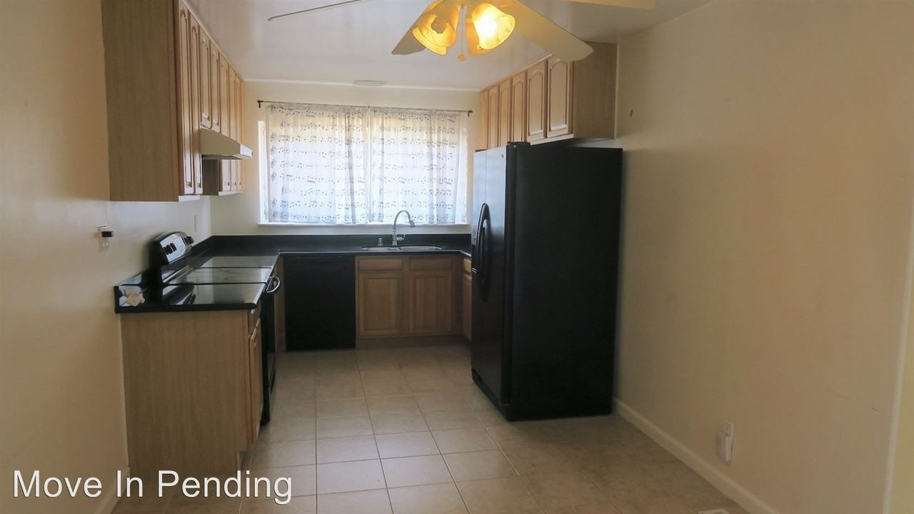 2735 Barnard St - Photo 2 of 9