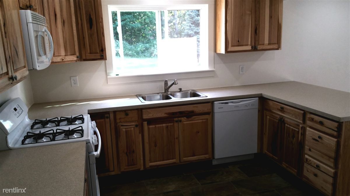 5374 Division Ave N - Photo 2 of 13