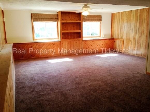 235 Charlotte Dr - Photo 2 of 21