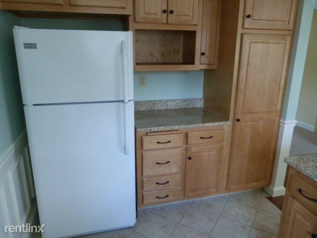 253 Cooke St #B - Photo 3 of 5