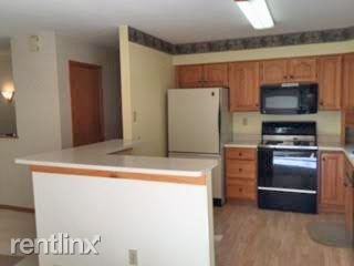 200-298 Carpenter Dr #A - Photo 2 of 10