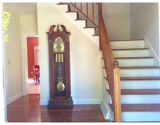 410 Davis St #1 - Photo 3 of 22